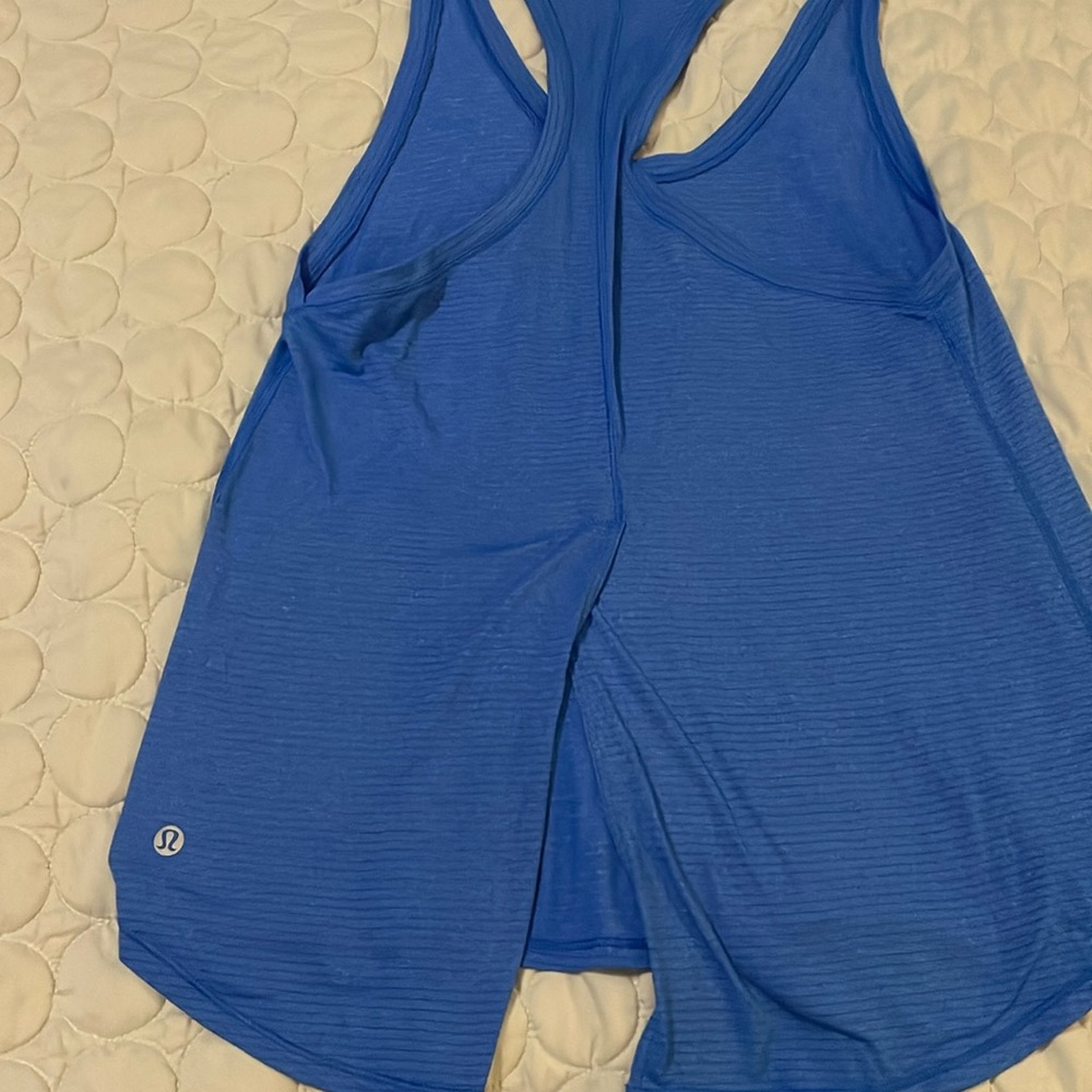 Lululemon blue tank top size 4